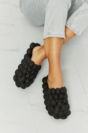 Laid Back Bubble Slides-Black Black 6-7 Bubble Slides by Vim&Vigor | Vim&Vigor Boutique