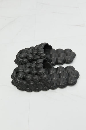 Laid Back Bubble Slides-Black Black Bubble Slides by Vim&Vigor | Vim&Vigor Boutique